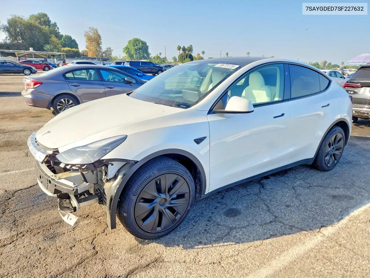 TESLA MODEL Y 2025, VIN 7SAYGDED7SF227632