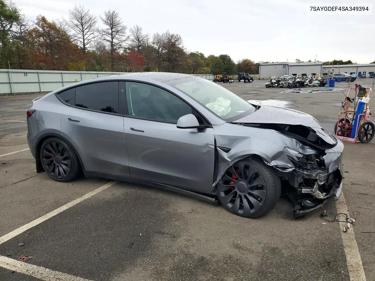 2025 TESLA MODEL Y VIN 7SAYGDEF4SA349394 — фото 4