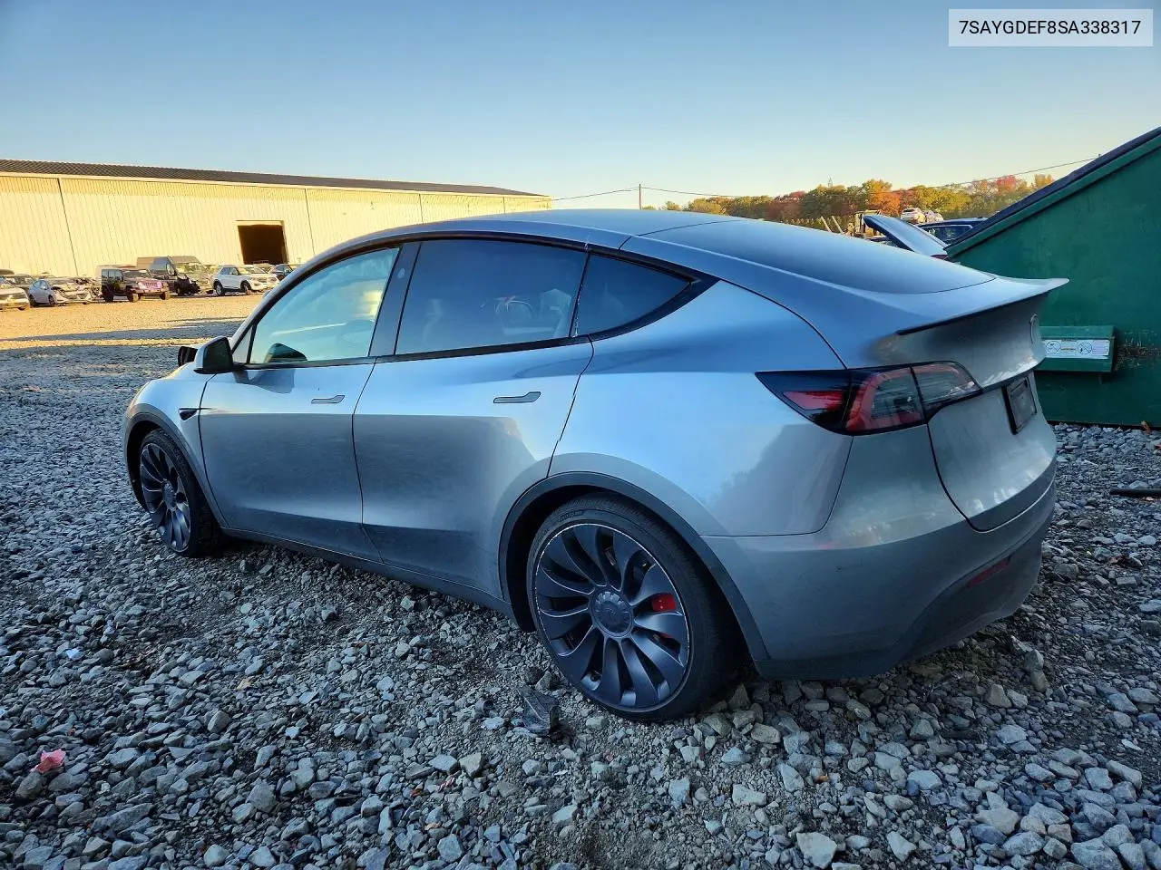 2025 TESLA MODEL Y VIN 7SAYGDEF8SA338317 — фото 2