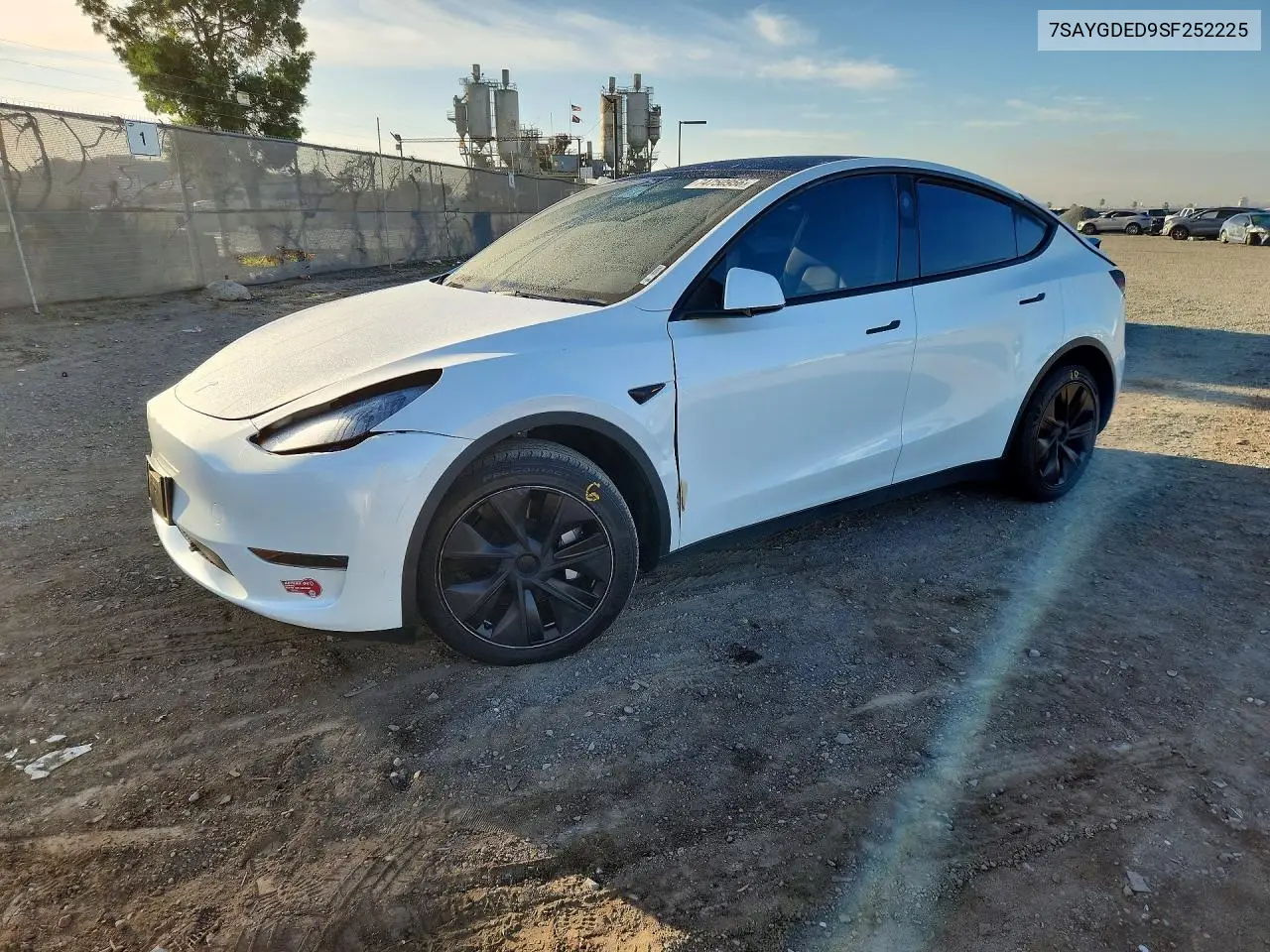 TESLA MODEL Y 2025, VIN 7SAYGDED9SF252225