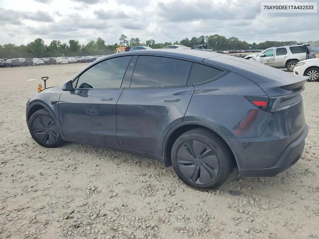 2026 TESLA MODEL Y VIN 7SAYGDEE1TA432533 — фото 2