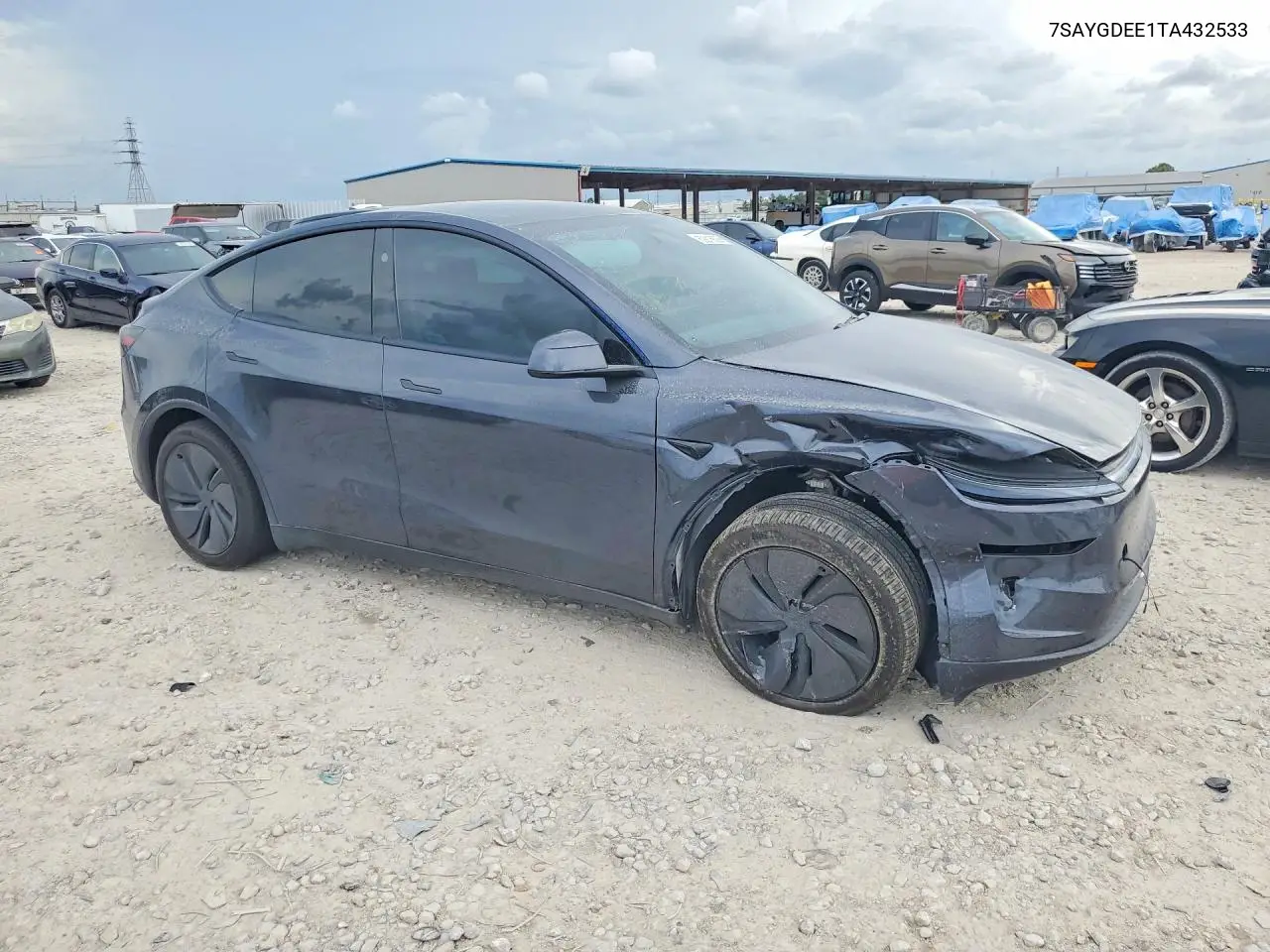2026 TESLA MODEL Y VIN 7SAYGDEE1TA432533 — фото 4