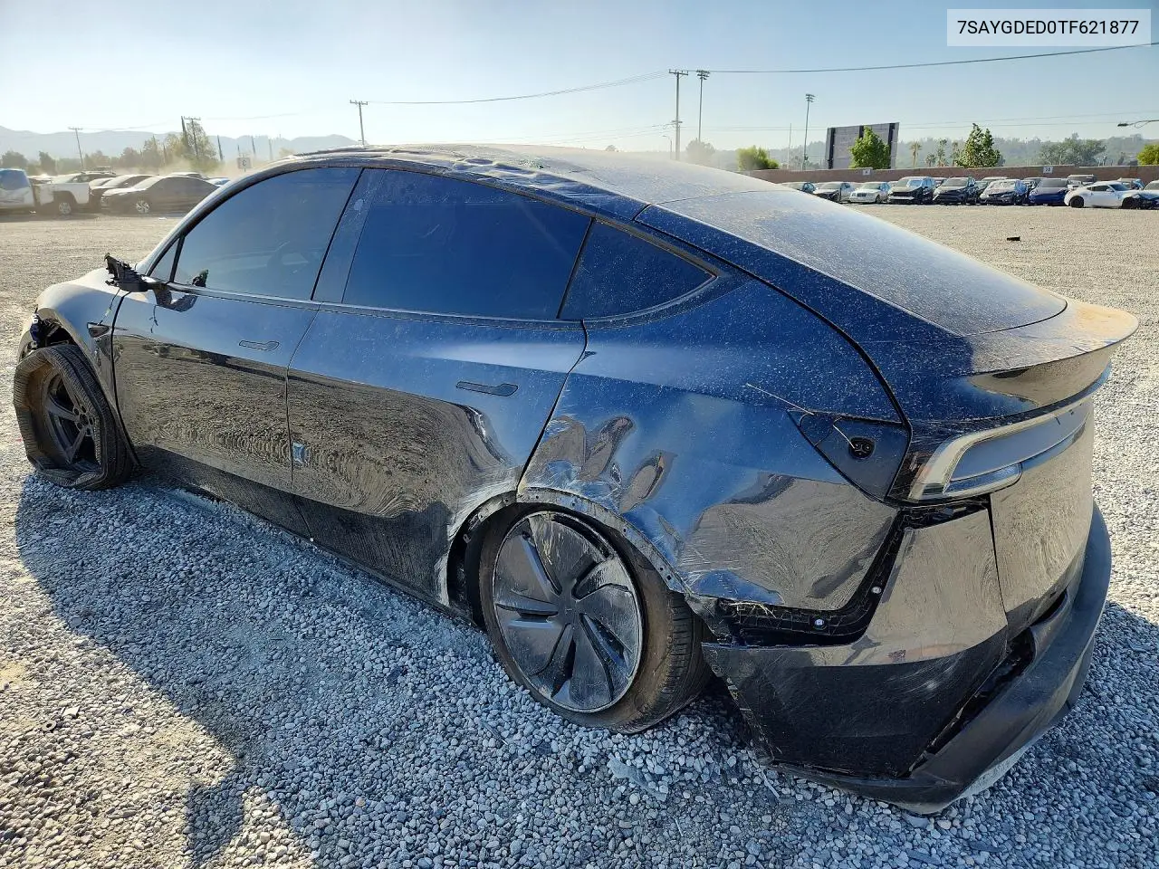 2026 TESLA MODEL Y VIN 7SAYGDED0TF621877 — фото 2