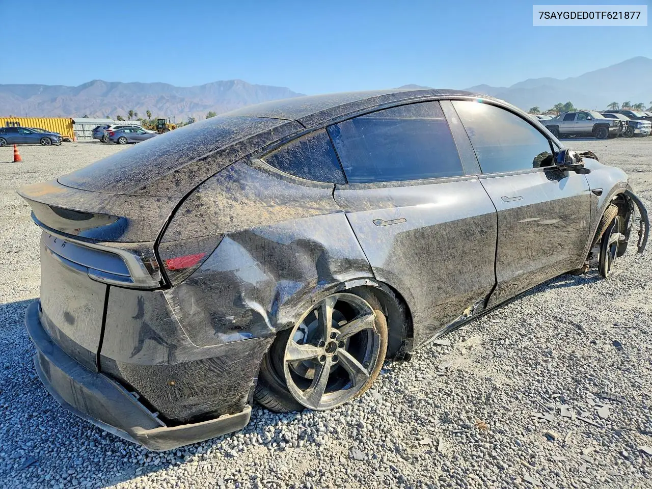 2026 TESLA MODEL Y VIN 7SAYGDED0TF621877 — фото 3