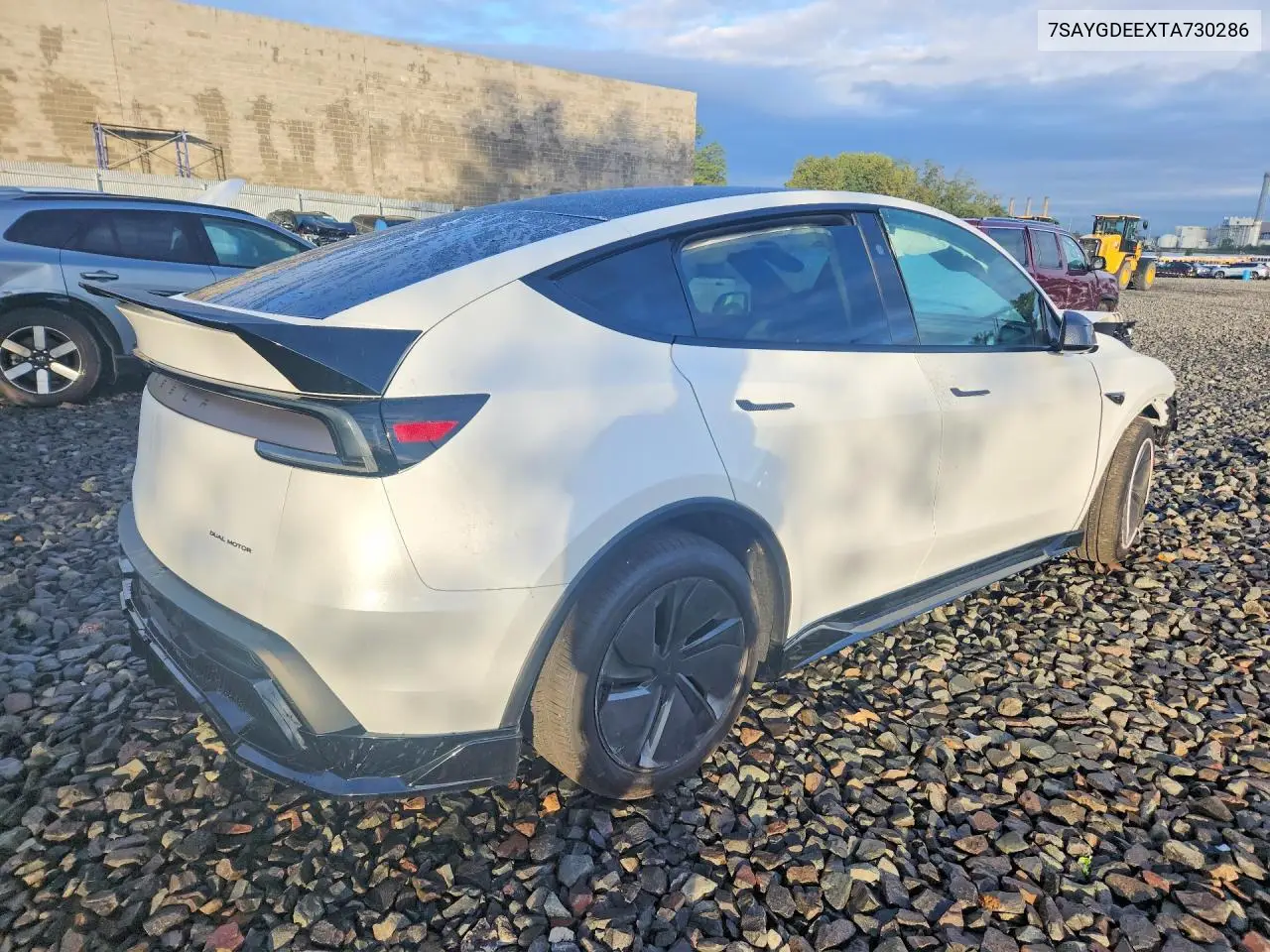 2026 TESLA MODEL Y VIN 7SAYGDEEXTA730286 — фото 3