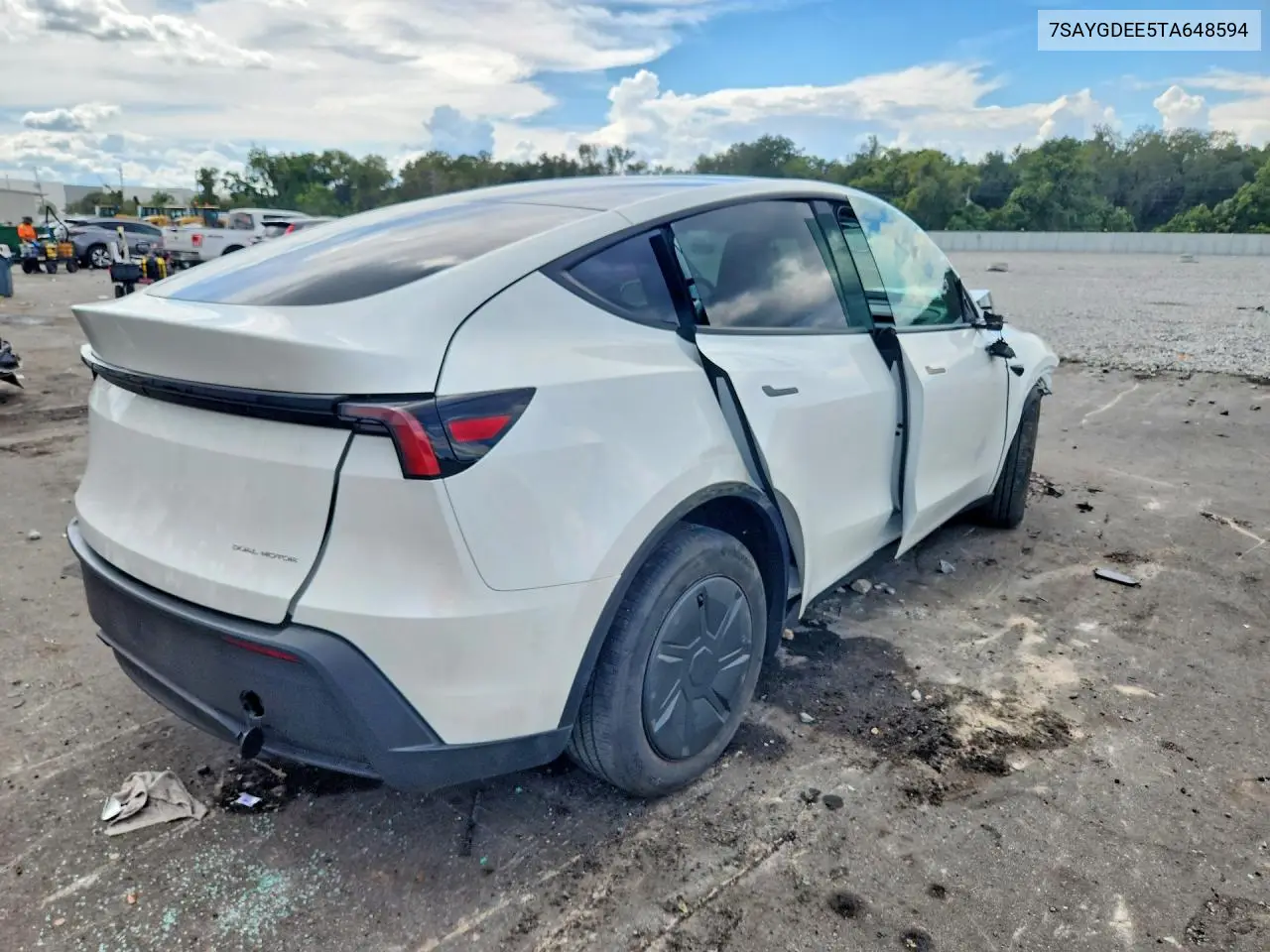 2026 TESLA MODEL Y VIN 7SAYGDEE5TA648594 — фото 3
