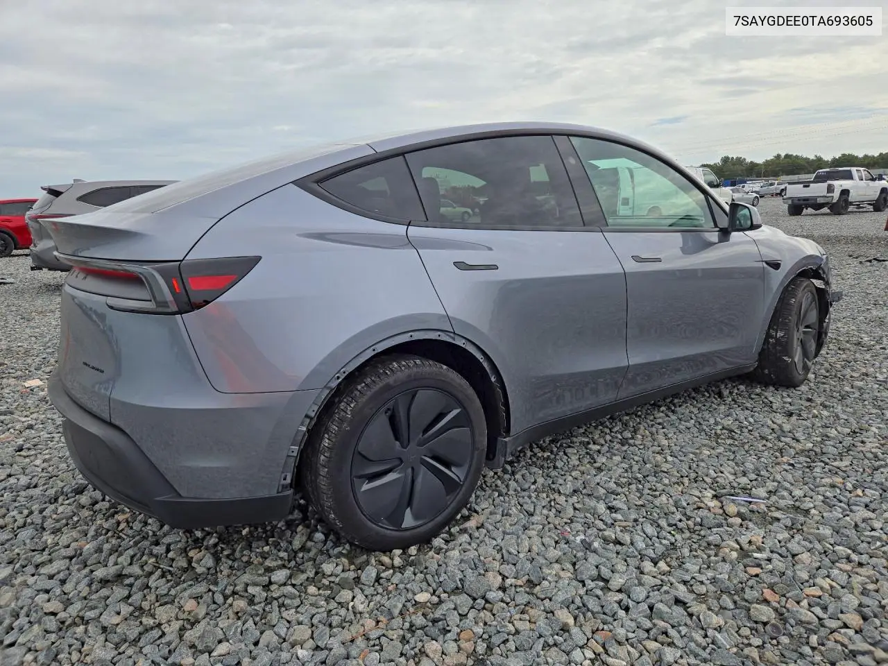2026 TESLA MODEL Y VIN 7SAYGDEE0TA693605 — фото 3