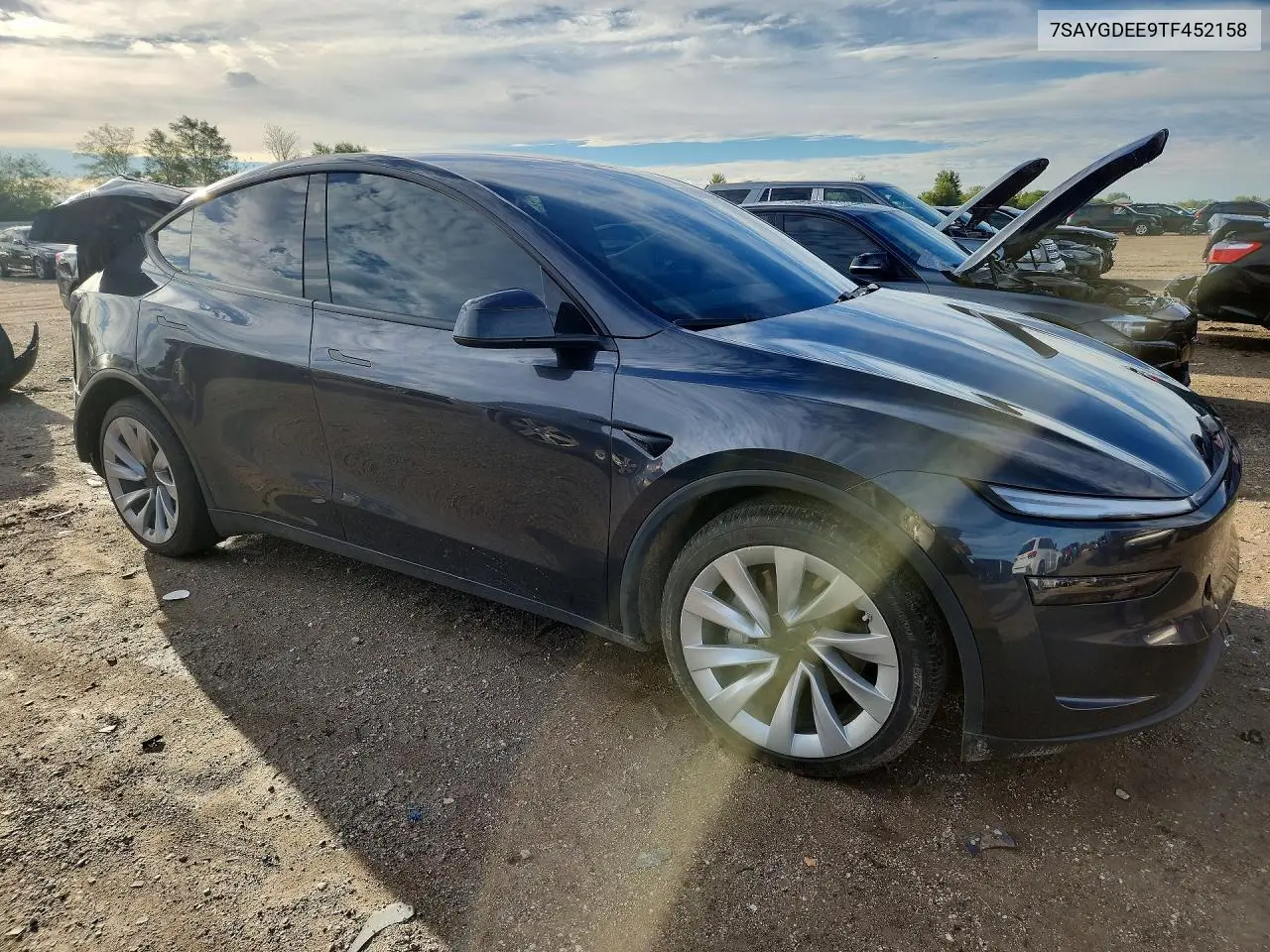 2026 TESLA MODEL Y VIN 7SAYGDEE9TF452158 — фото 4