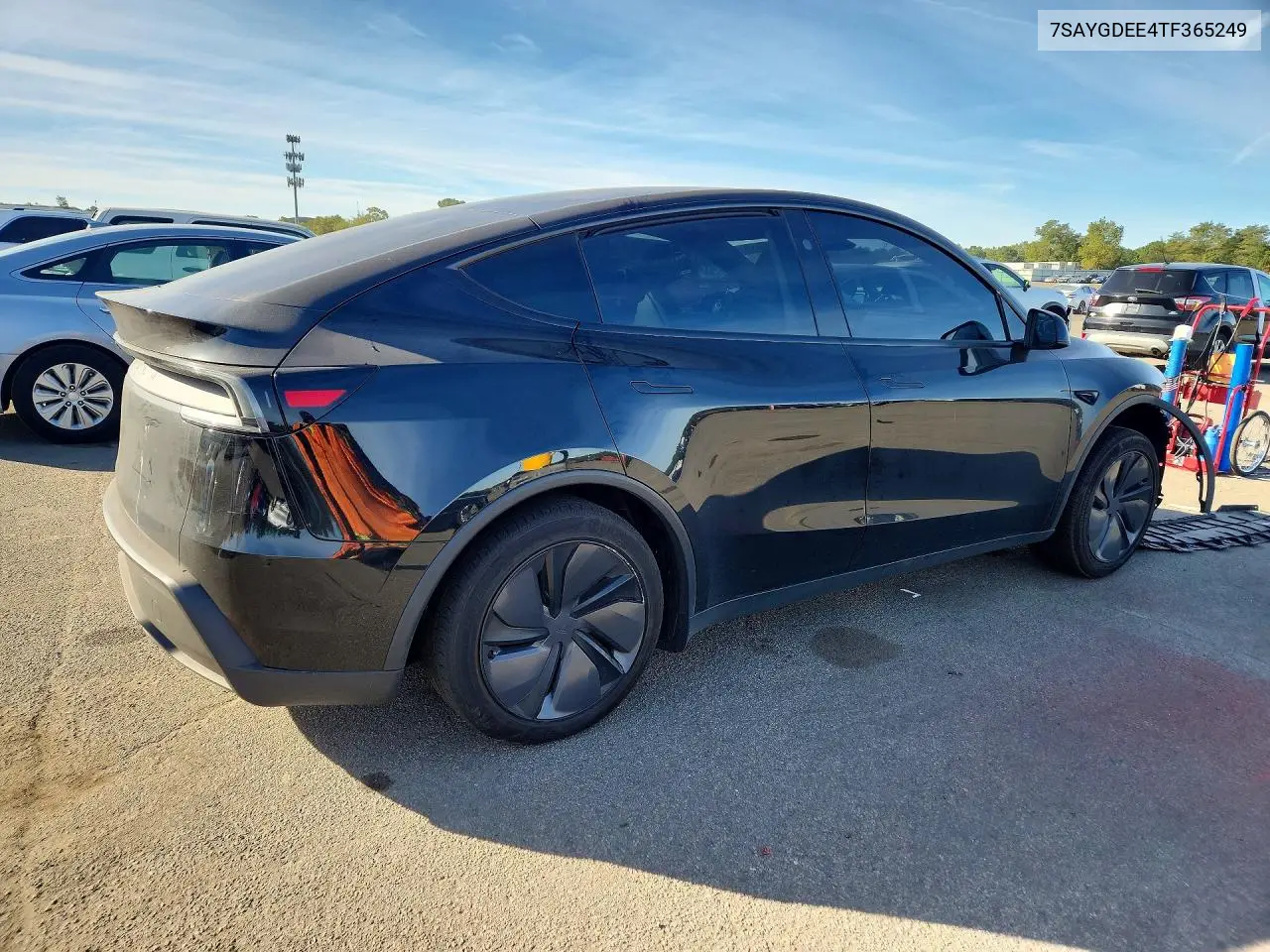 2026 TESLA MODEL Y VIN 7SAYGDEE4TF365249 — фото 3