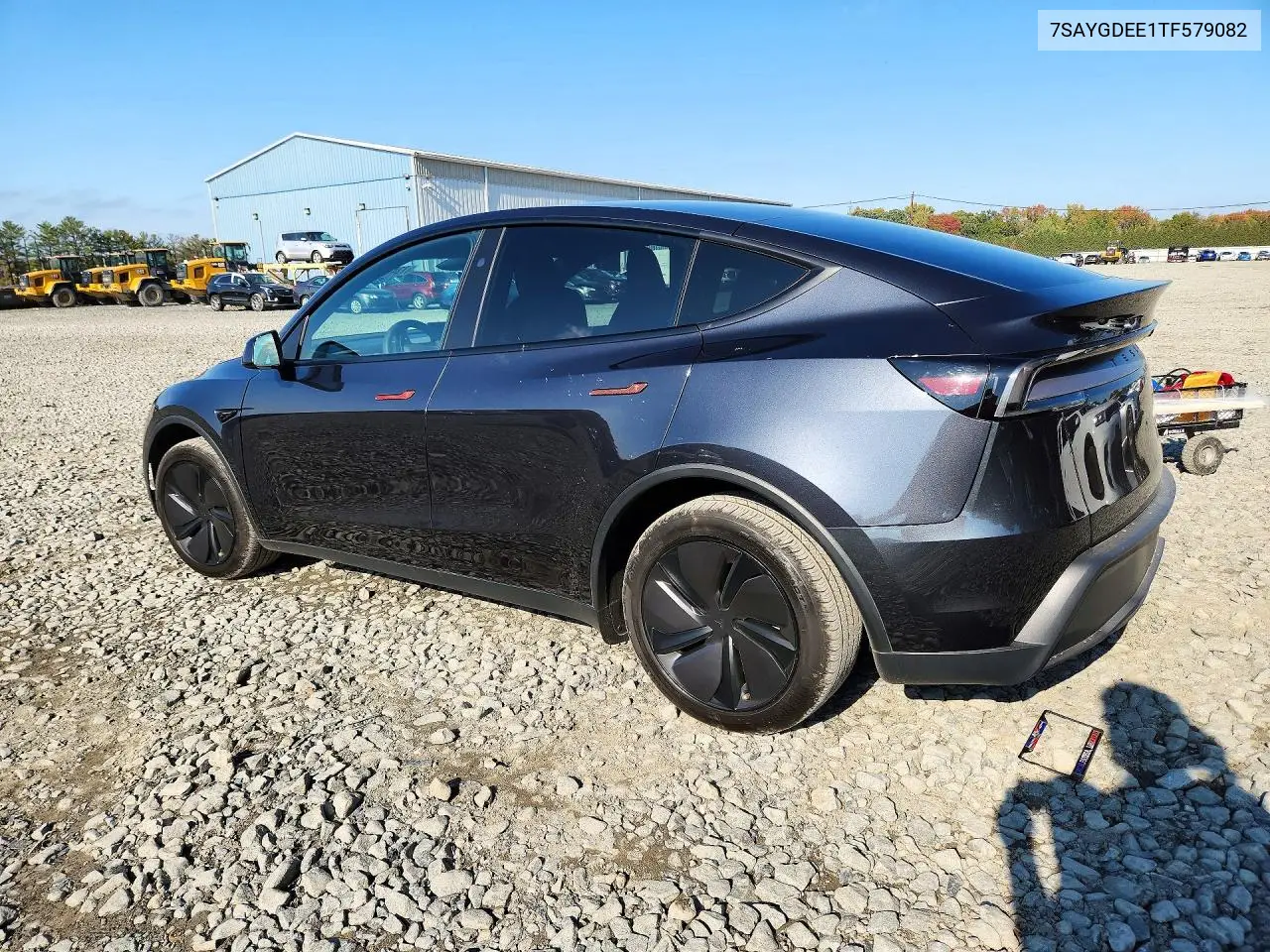 2026 TESLA MODEL Y VIN 7SAYGDEE1TF579082 — фото 2