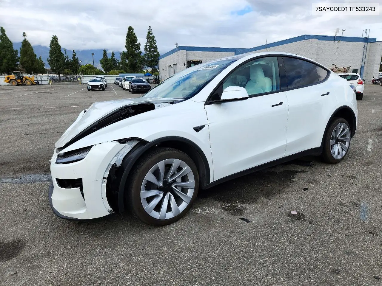TESLA MODEL Y 2026, VIN 7SAYGDED1TF533243