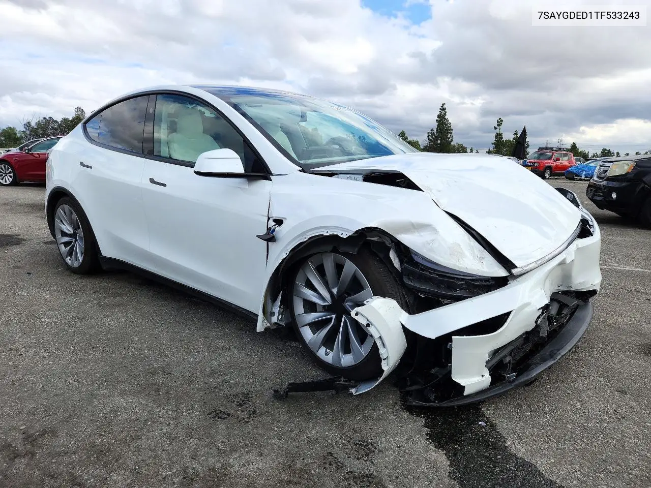 2026 TESLA MODEL Y VIN 7SAYGDED1TF533243 — фото 4
