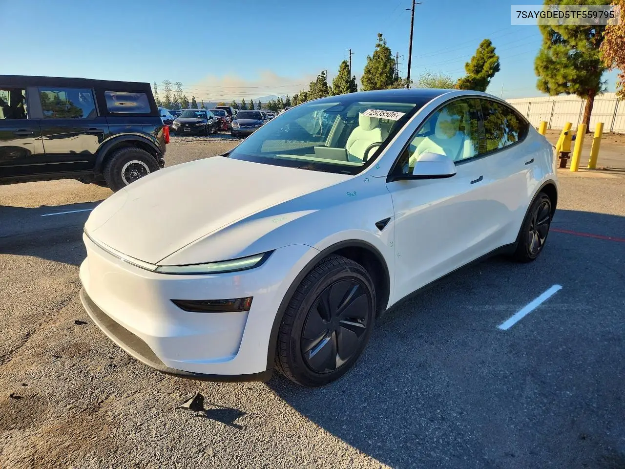 TESLA MODEL Y 2026, VIN 7SAYGDED5TF559795