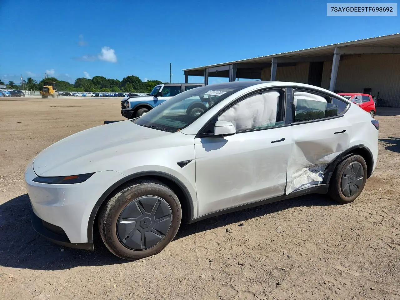 TESLA MODEL Y 2026, VIN 7SAYGDEE9TF698692
