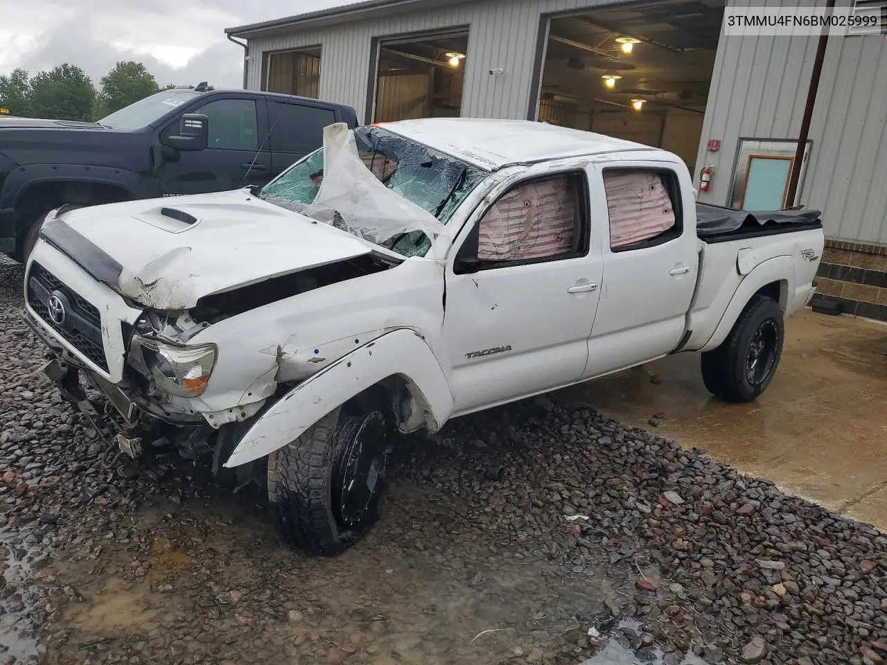 TOYOTA TACOMA 2011, VIN 3TMMU4FN6BM025999