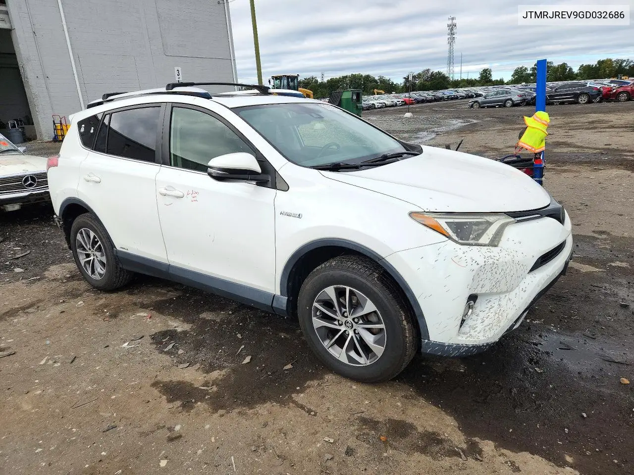 2016 TOYOTA RAV 4 VIN JTMRJREV9GD032686 — фото 4
