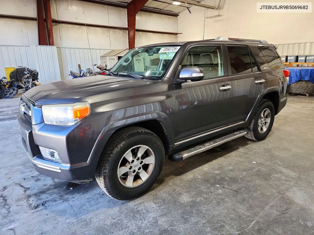 TOYOTA 4RUNNER 2011, VIN JTEBU5JR9B5069682