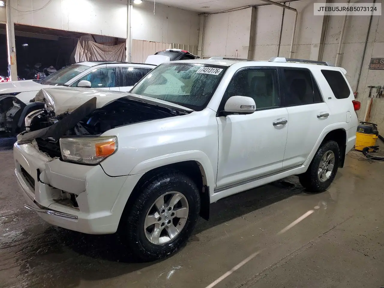 TOYOTA 4RUNNER 2011, VIN JTEBU5JR6B5073124