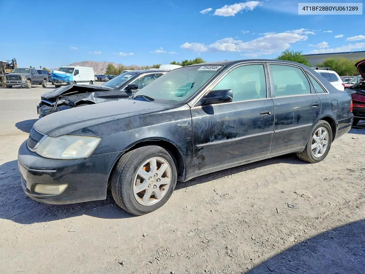 TOYOTA AVALON 2000, VIN 4T1BF28B0YU061289