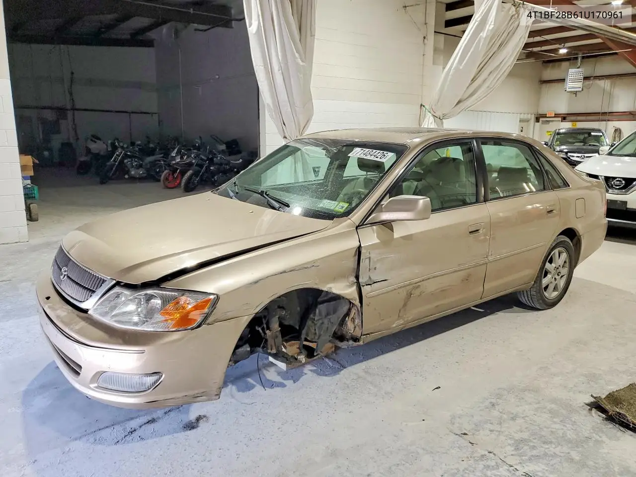 TOYOTA AVALON 2001, VIN 4T1BF28B61U170961