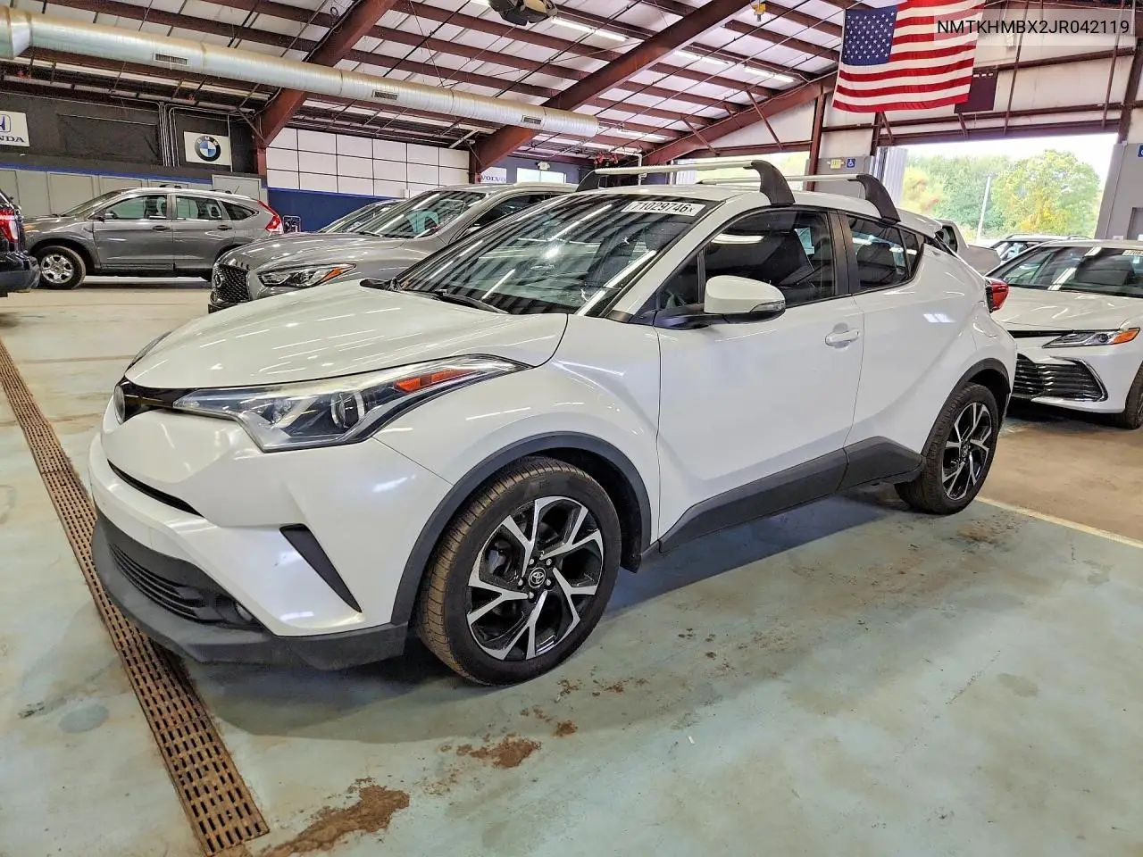 TOYOTA C-HR 2018, VIN NMTKHMBX2JR042119
