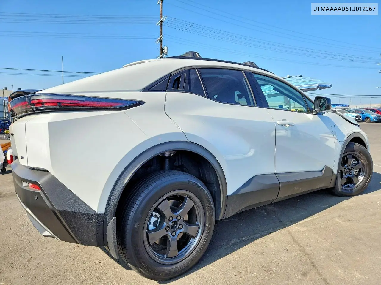2026 TOYOTA C-HR VIN JTMAAAAD6TJ012967 — фото 3