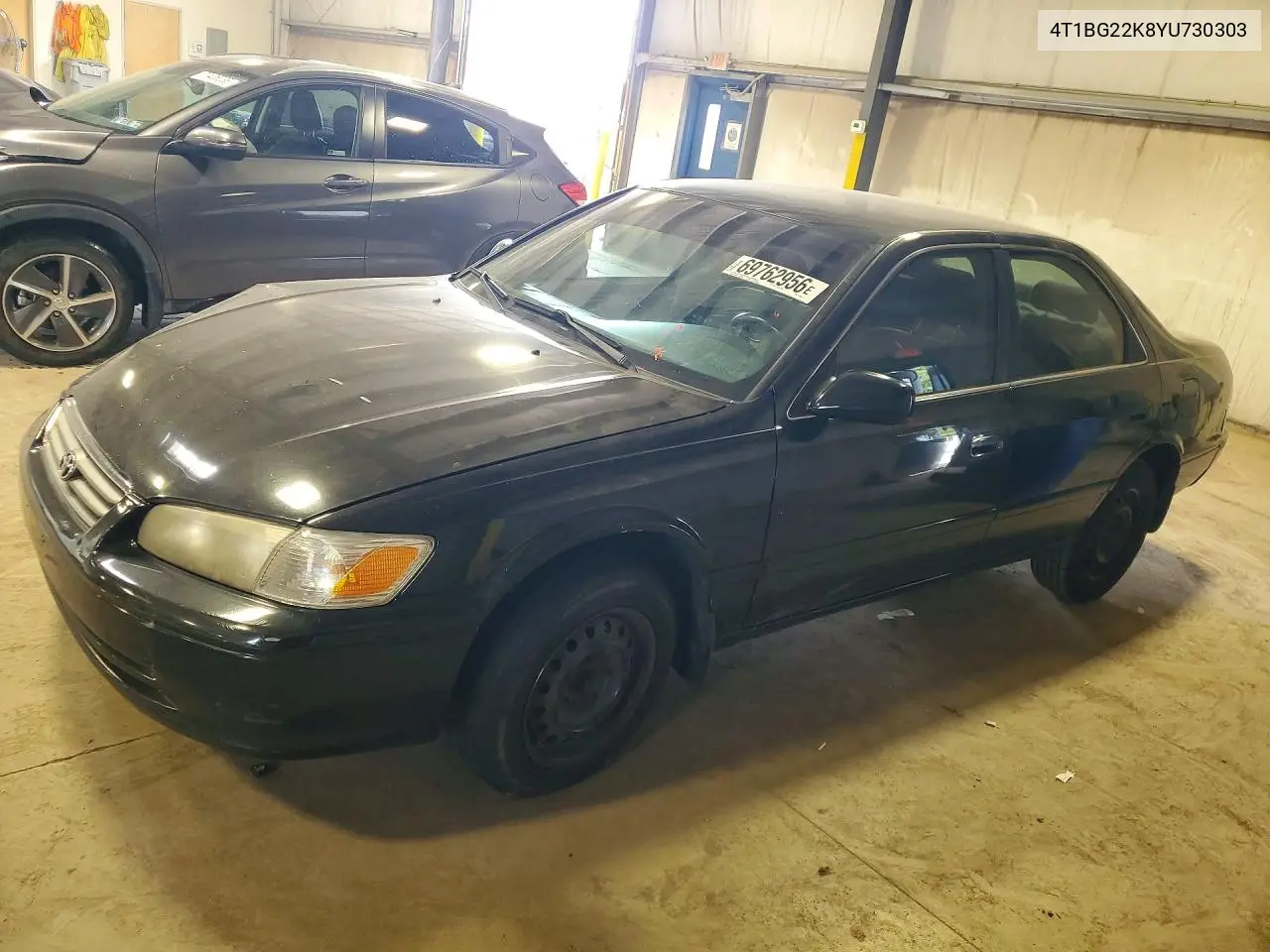 TOYOTA CAMRY 2000, VIN 4T1BG22K8YU730303
