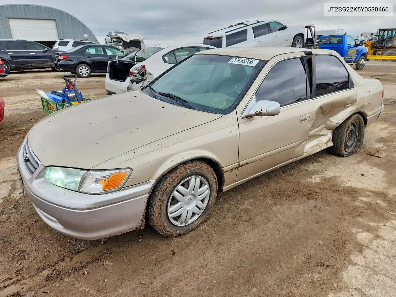 TOYOTA CAMRY 2000, VIN JT2BG22K5Y0530466