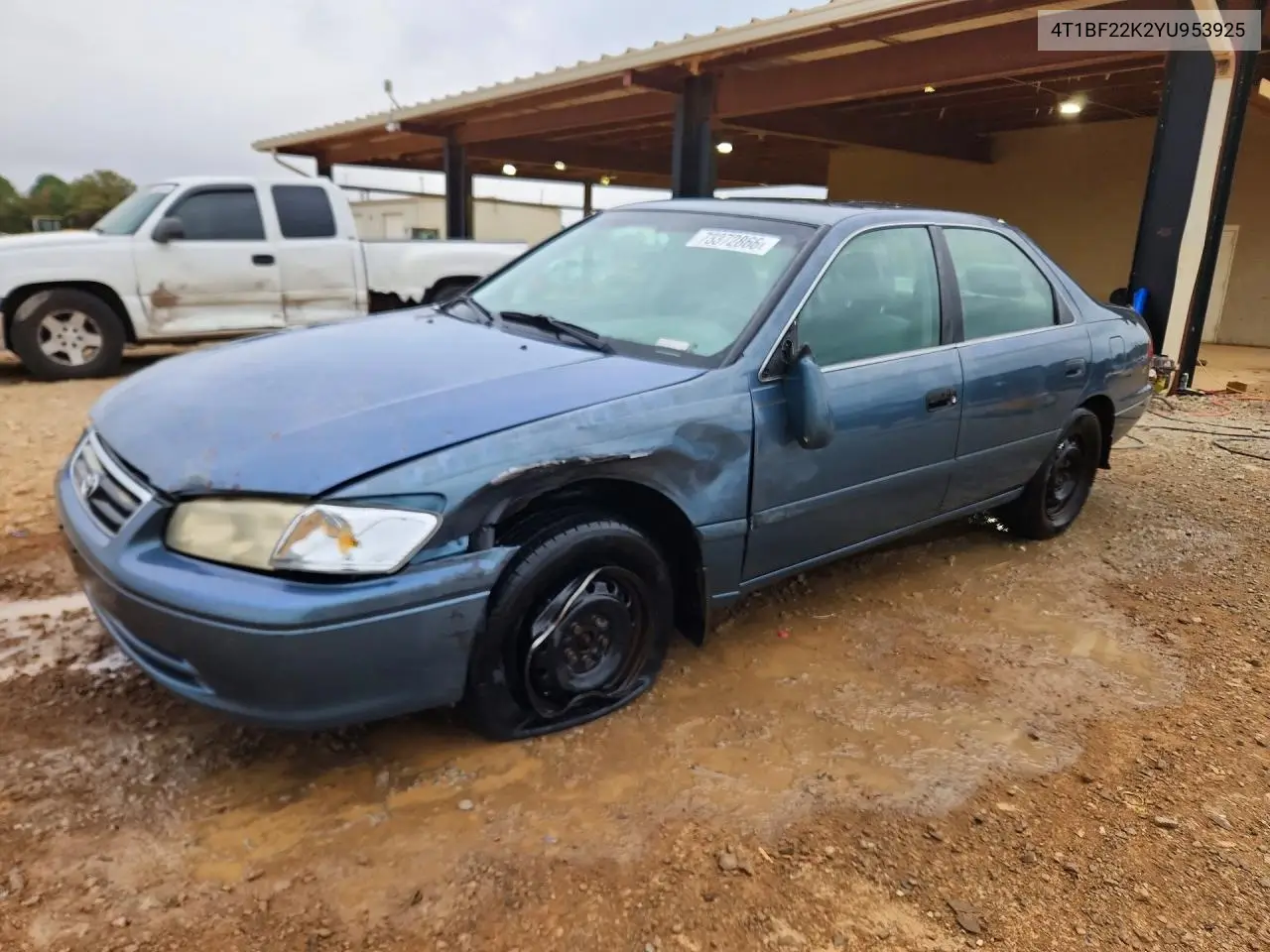 TOYOTA CAMRY 2000, VIN 4T1BF22K2YU953925
