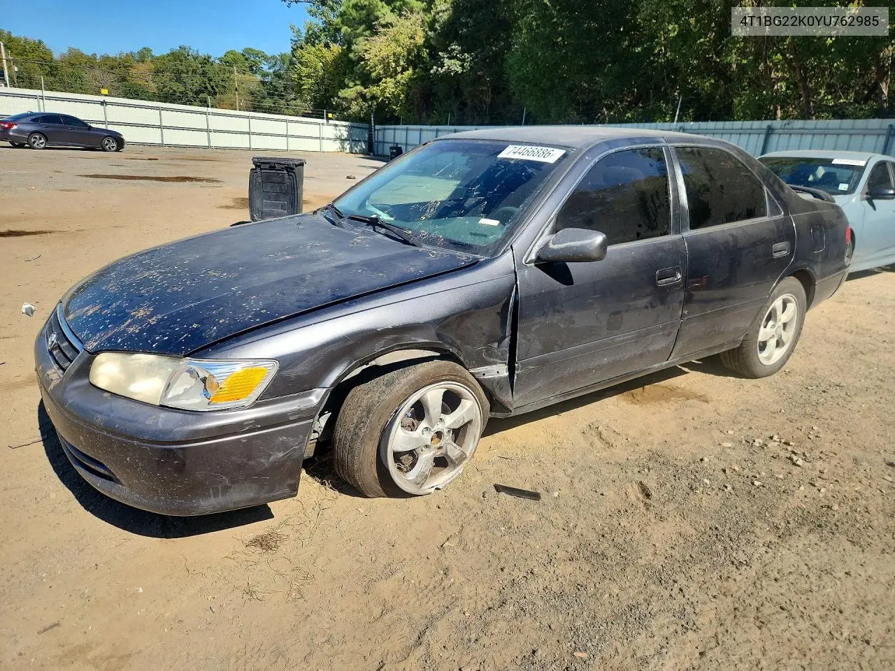TOYOTA CAMRY 2000, VIN 4T1BG22K0YU762985