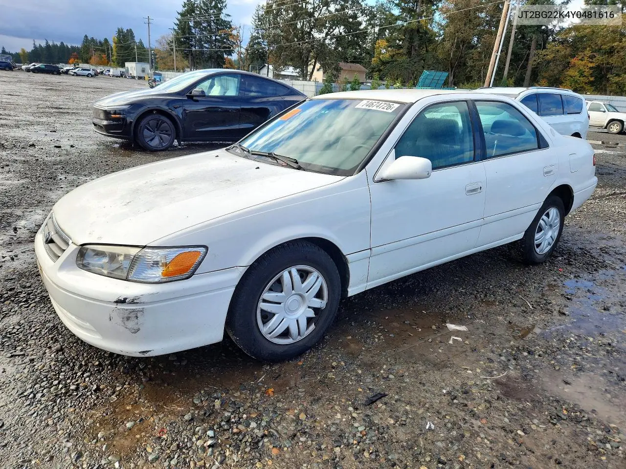 TOYOTA CAMRY 2000, VIN JT2BG22K4Y0481616