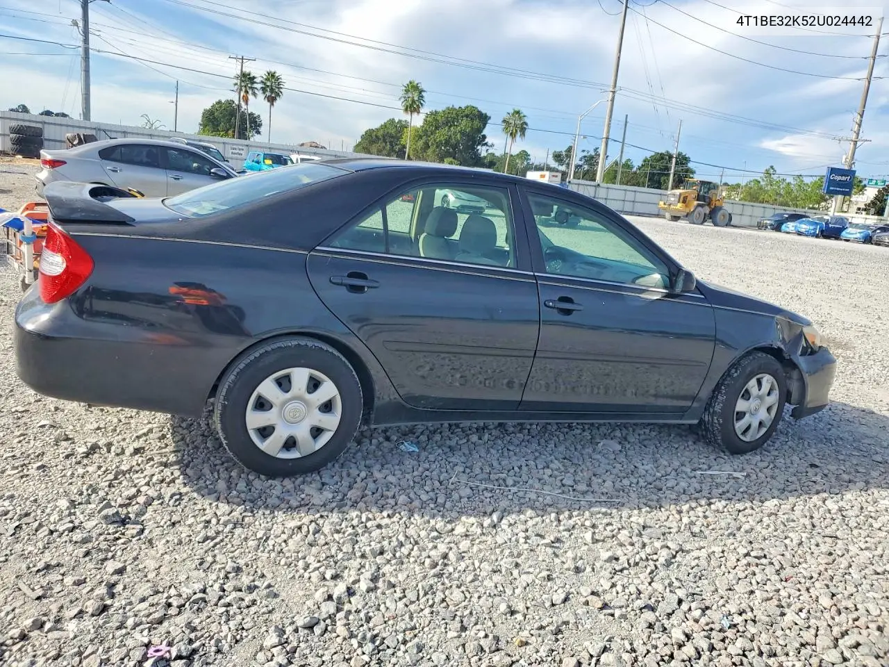 2002 TOYOTA CAMRY VIN 4T1BE32K52U024442 — фото 3
