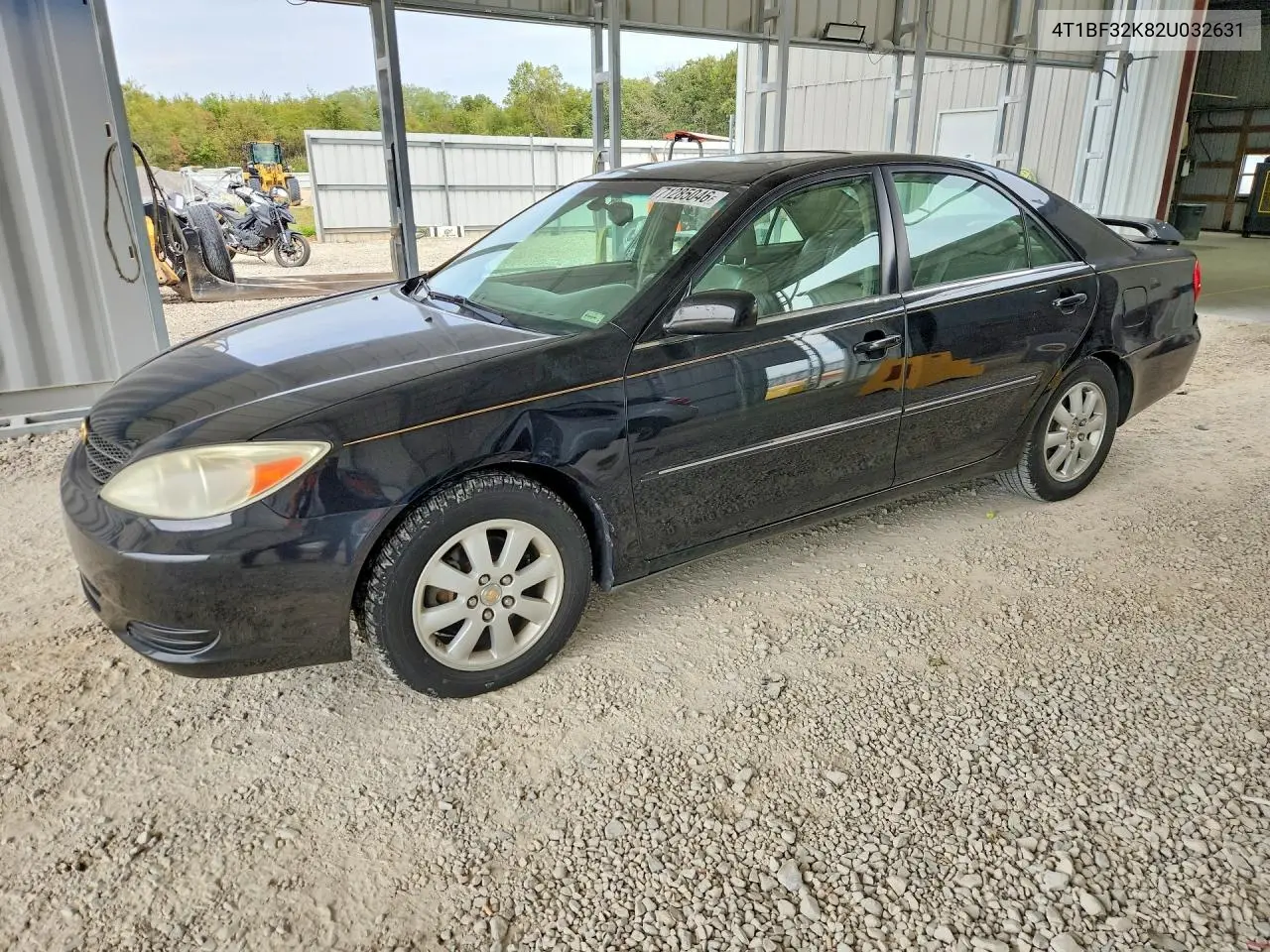 TOYOTA CAMRY 2002, VIN 4T1BF32K82U032631