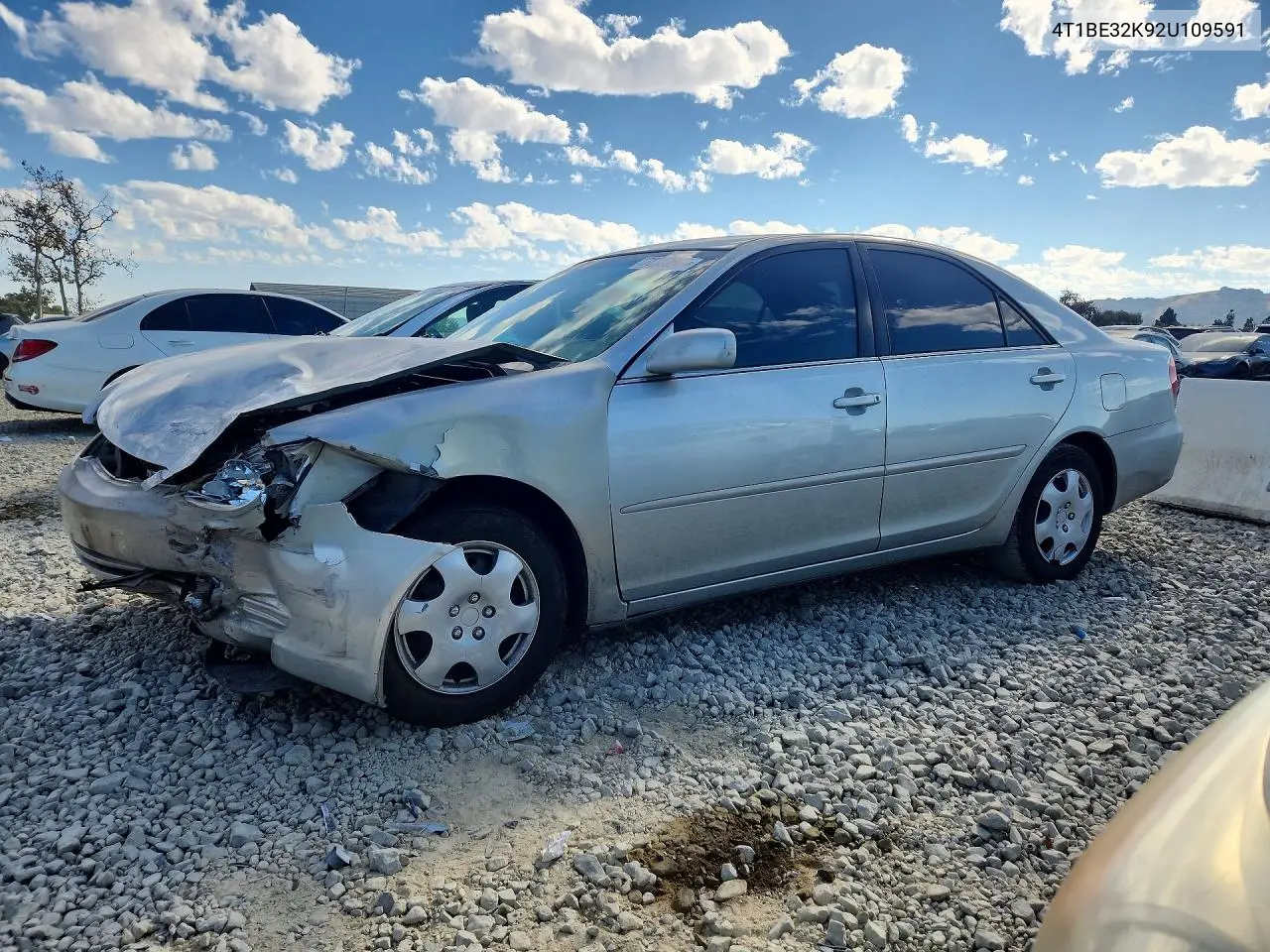 TOYOTA CAMRY 2002, VIN 4T1BE32K92U109591