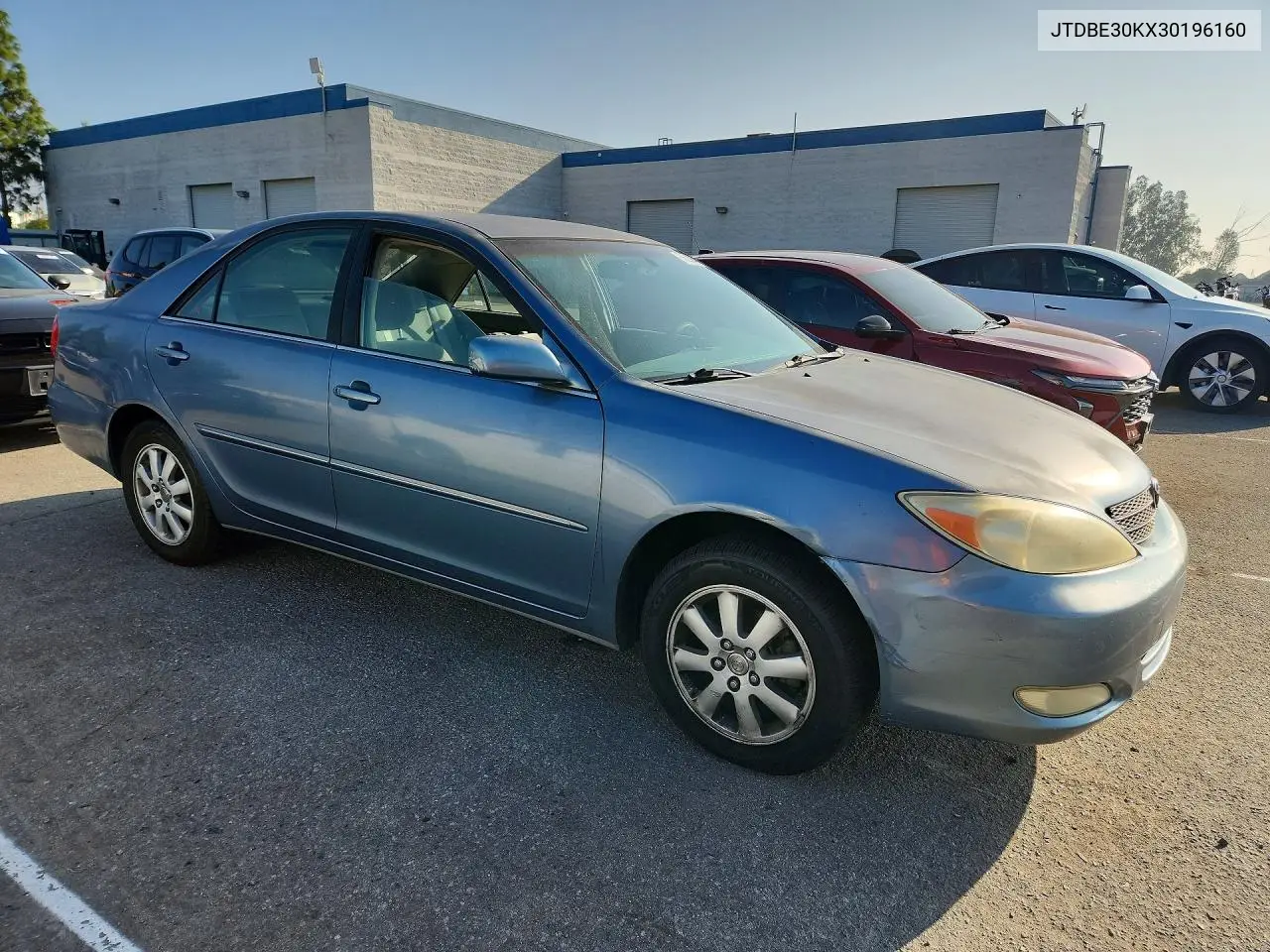 2003 TOYOTA CAMRY VIN JTDBE30KX30196160 — фото 4