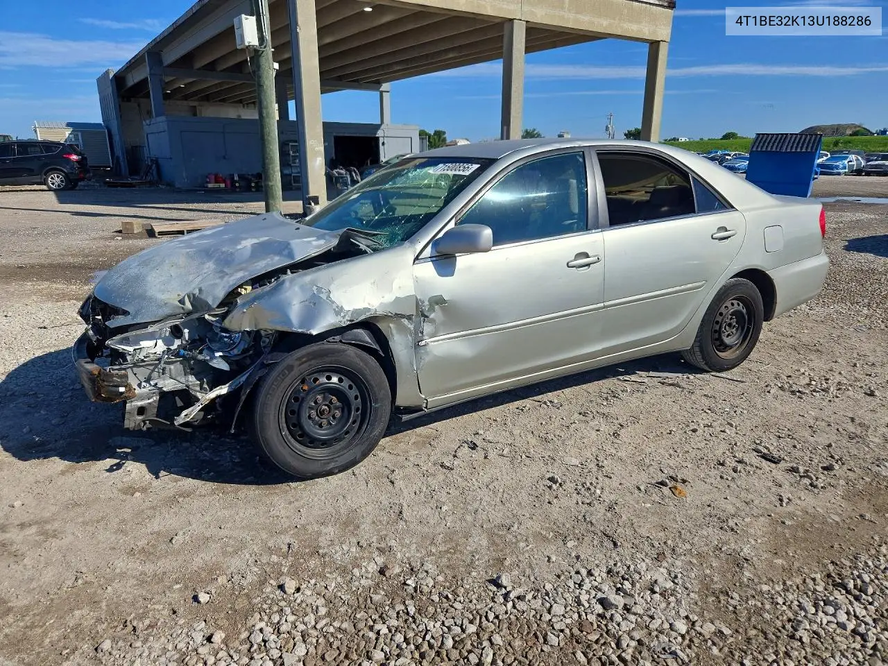 TOYOTA CAMRY 2003, VIN 4T1BE32K13U188286