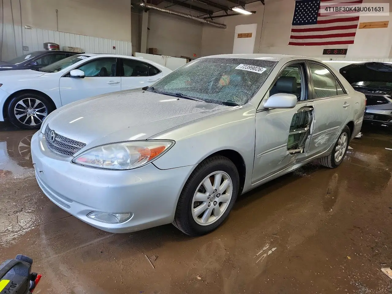 TOYOTA CAMRY 2003, VIN 4T1BF30K43U061631