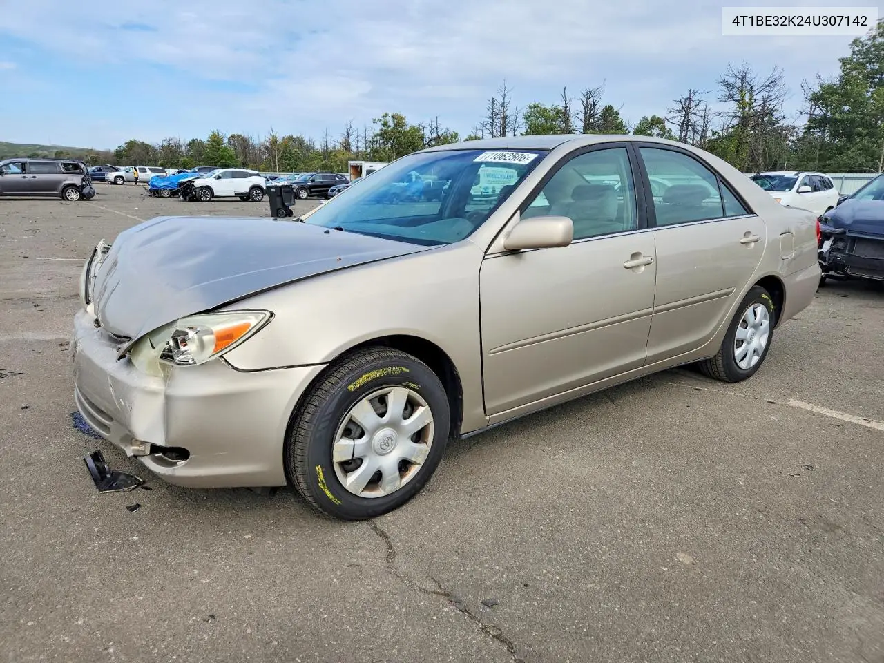 TOYOTA CAMRY 2004, VIN 4T1BE32K24U307142