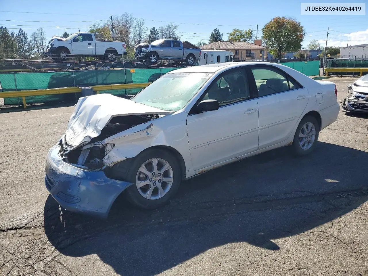 TOYOTA CAMRY 2004, VIN JTDBE32K640264419
