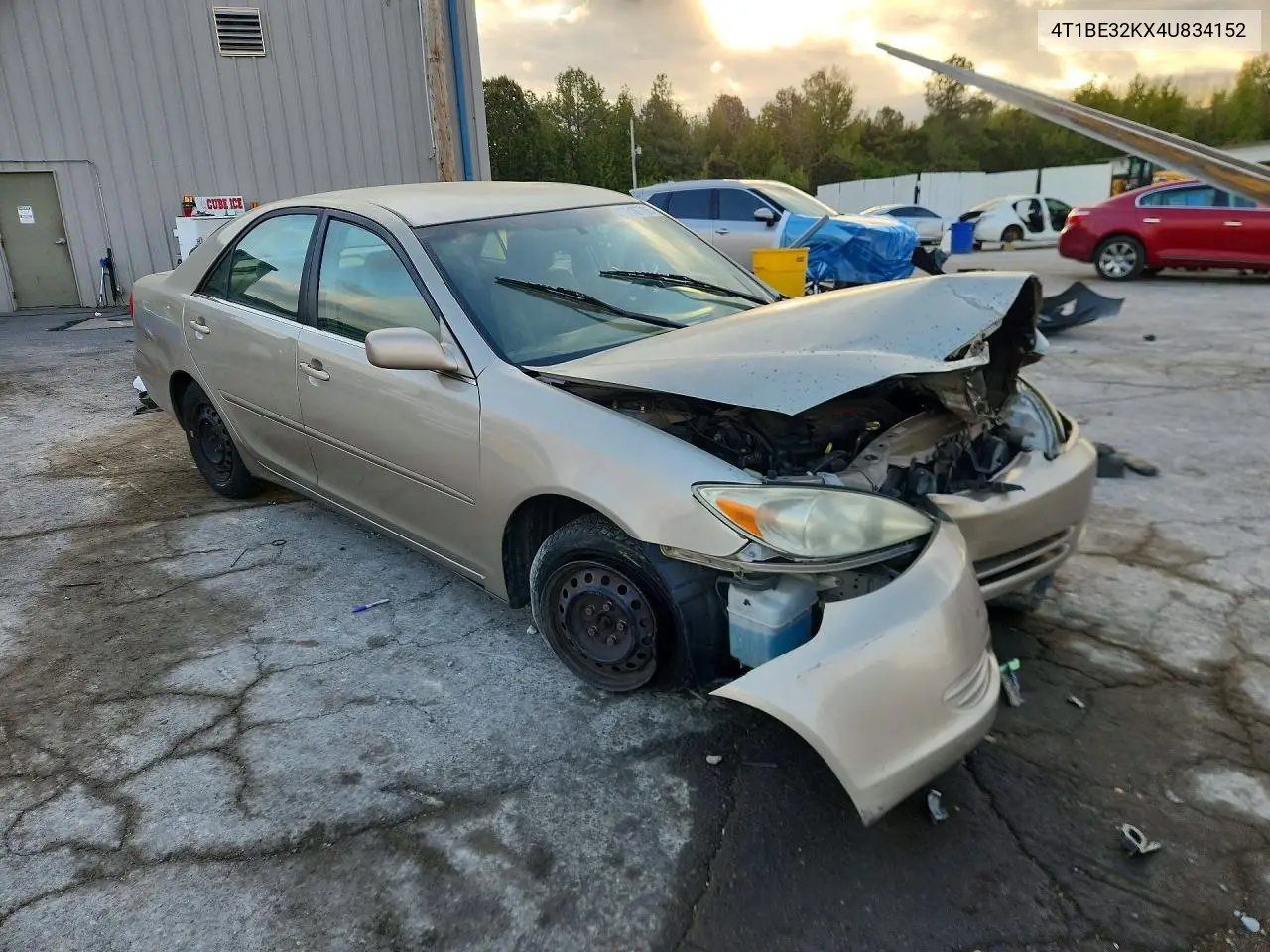 2004 TOYOTA CAMRY VIN 4T1BE32KX4U834152 — фото 4