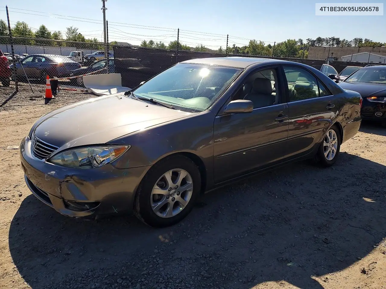 TOYOTA CAMRY 2005, VIN 4T1BE30K95U506578