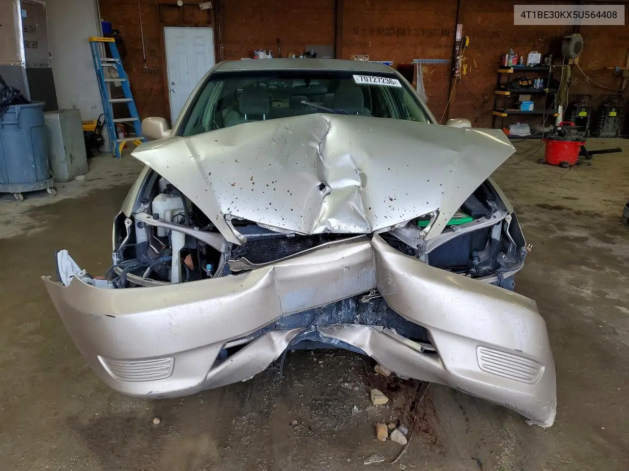2005 TOYOTA CAMRY VIN 4T1BE30KX5U564408 — фото 5