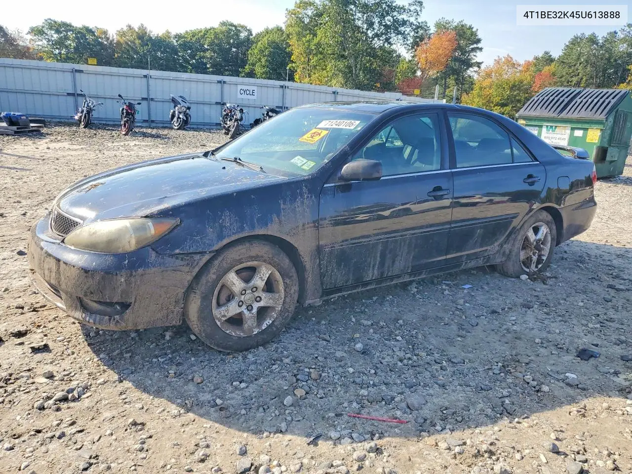 TOYOTA CAMRY 2005, VIN 4T1BE32K45U613888