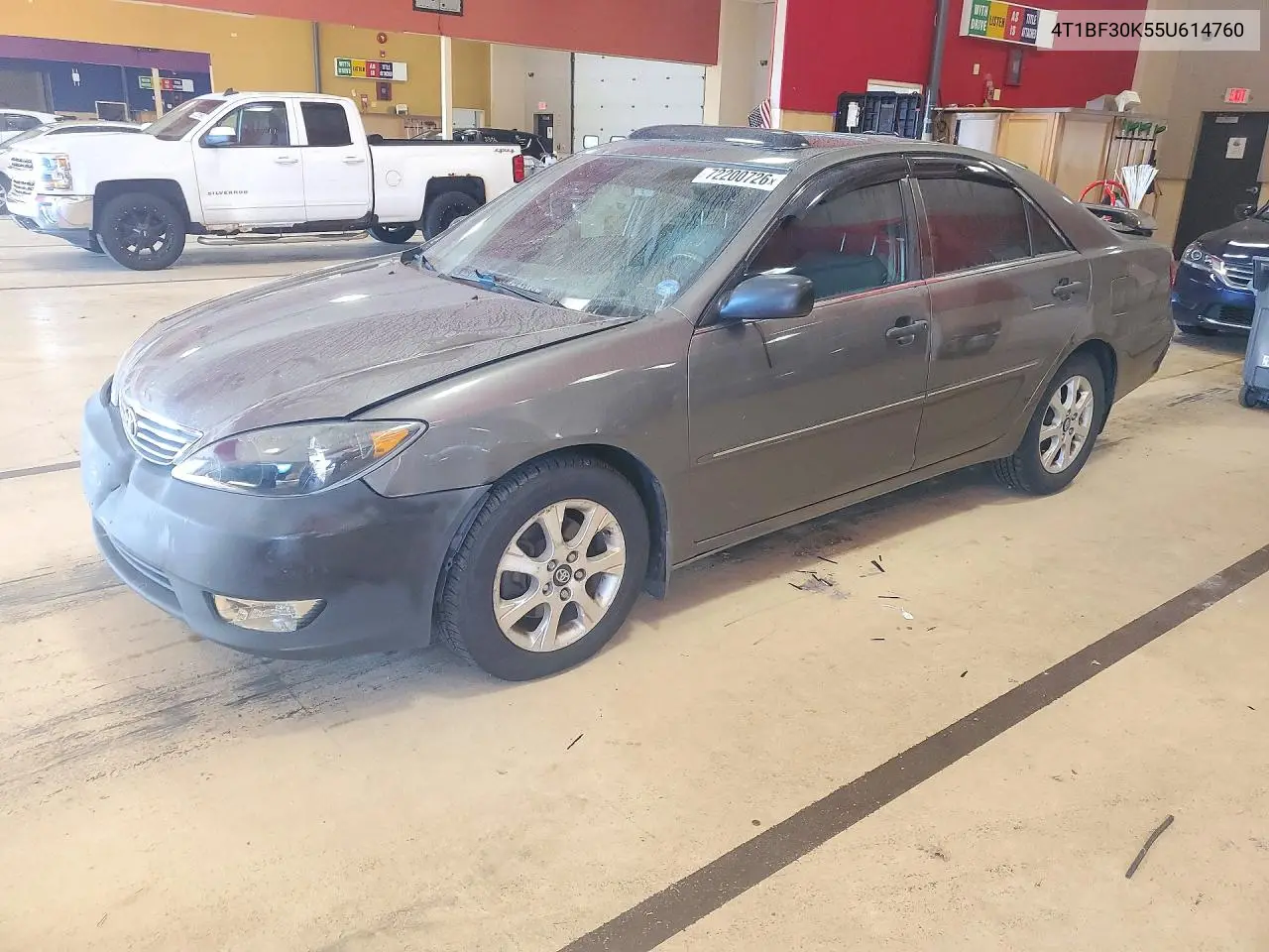 TOYOTA CAMRY 2005, VIN 4T1BF30K55U614760