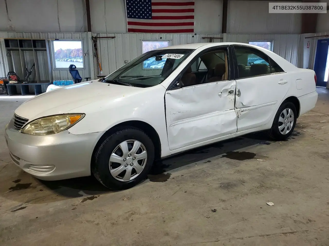 TOYOTA CAMRY 2005, VIN 4T1BE32K55U387800
