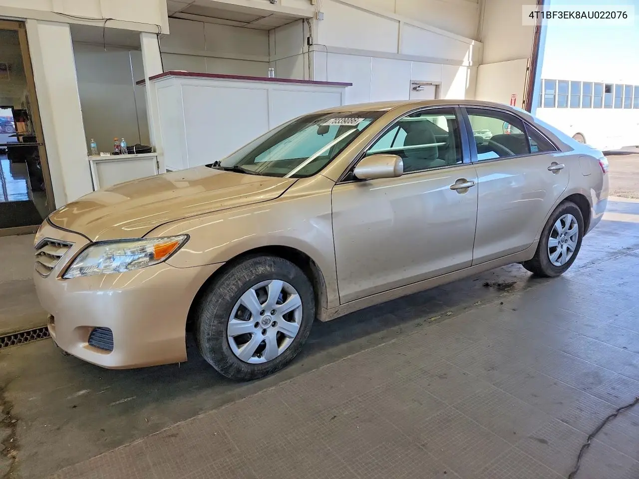 TOYOTA CAMRY 2010, VIN 4T1BF3EK8AU022076
