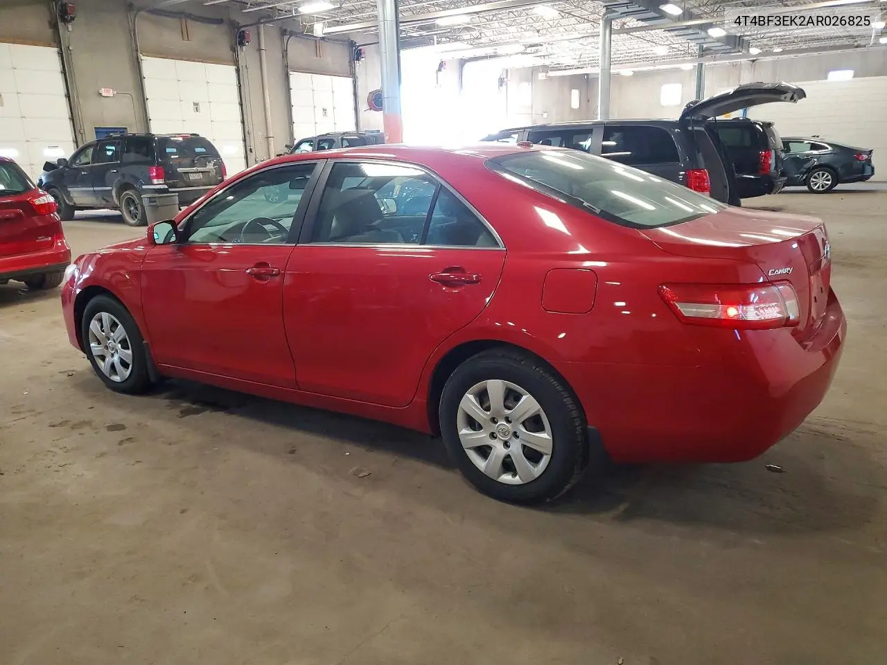 2010 TOYOTA CAMRY VIN 4T4BF3EK2AR026825 — фото 2