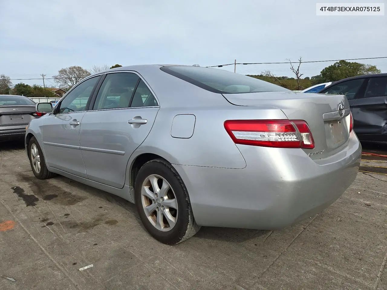 2010 TOYOTA CAMRY VIN 4T4BF3EKXAR075125 — фото 2