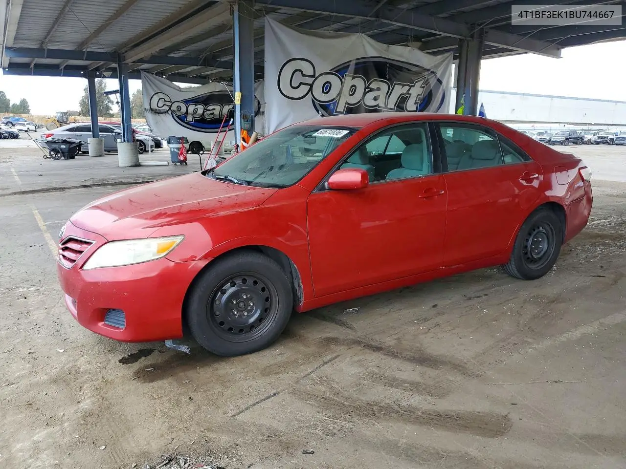 TOYOTA CAMRY 2011, VIN 4T1BF3EK1BU744667