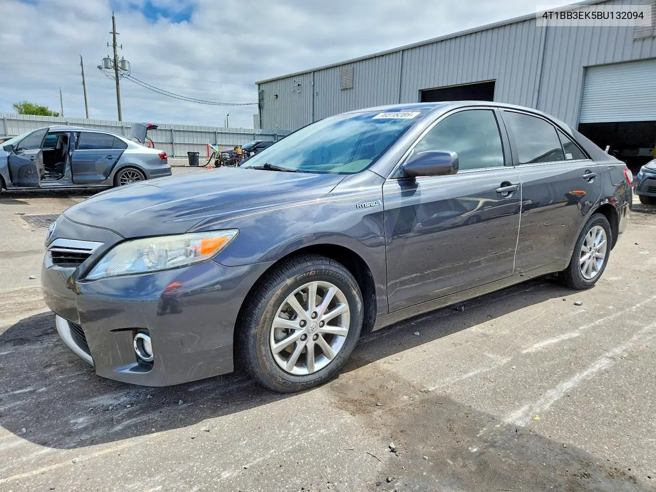 TOYOTA CAMRY 2011, VIN 4T1BB3EK5BU132094